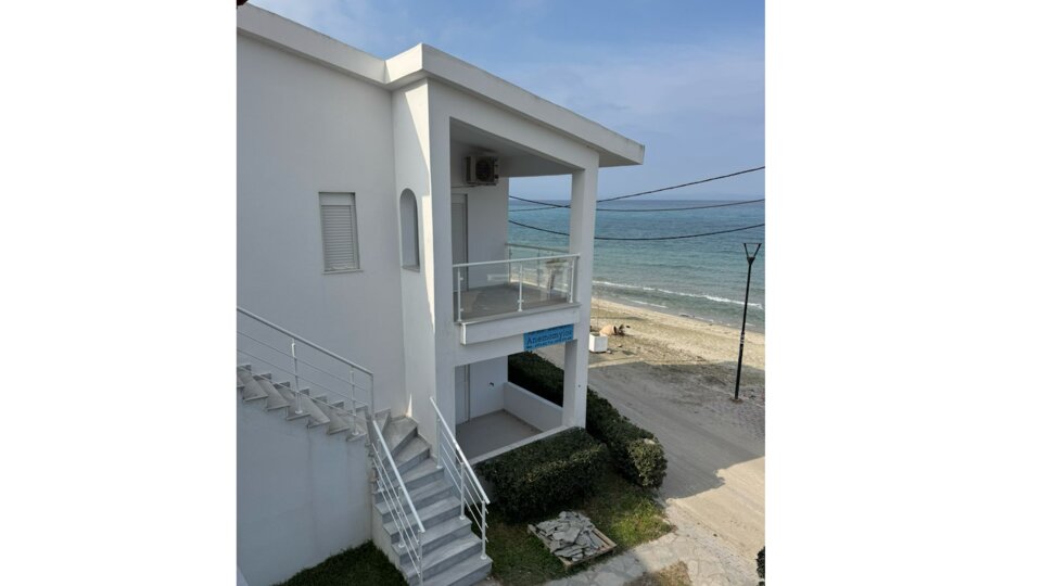 Tiara Holidays - Anemomylos by the sea